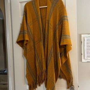 NWT STYLINE PONCHO!!